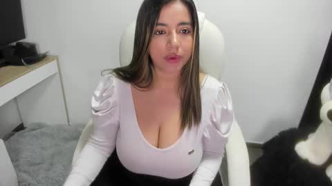 Snapshot of sara_lizcano chatting on 17, 2, 2025 sarah LIZCANO....... online show from 17, 2, 2025