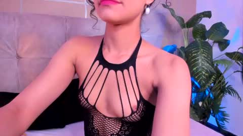 Snapshot of sara_mac_ chatting on 25, 7, 2026 Sara online show from 25, 7, 2026