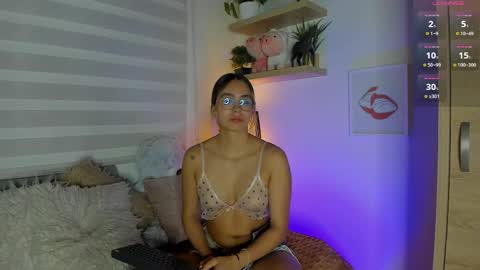 Snapshot of sara_madrid_ chatting on 27, 4, 2026 online show from 27, 4, 2026