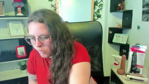 Snapshot of sara_thonson_ chatting on 4, 10, 2025 sara_thonson_ online show from 4, 10, 2025