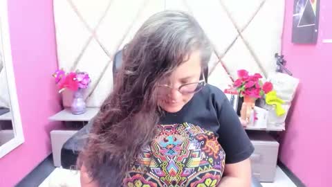 sara_thonson_ online show from 29, 11, 2025