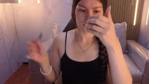 sara_valderrama_ online show from 16, 12, 2025