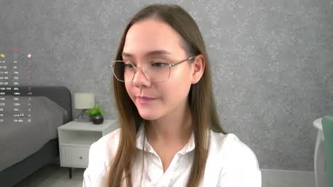 Snapshot of sara_whooops chatting on 14, 12, 2025 Im Sara online show from 14, 12, 2025