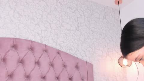 Sara  online show from 10, 4, 2026