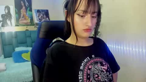 Sarah Ramirez online show from 3, 2, 2025