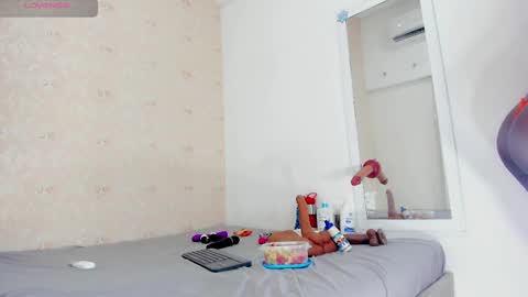 saraacollinss online show from 19, 2, 2025