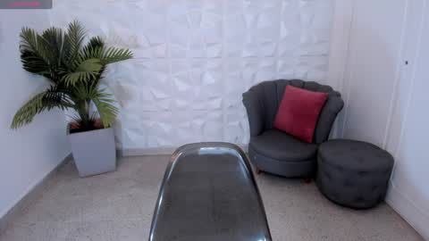 Snapshot of saraamills chatting on 19, 12, 2024 Sara online show from 19, 12, 2024