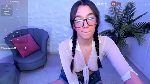 Snapshot of saraamills chatting on 17, 2, 2025 Sara online show from 17, 2, 2025