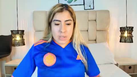 sarablonde_t online show from 17, 6, 2026