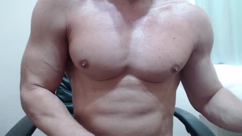 saradorj92 online show from 11, 3, 2026