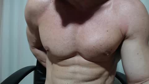 saradorj92 online show from 9, 4, 2026