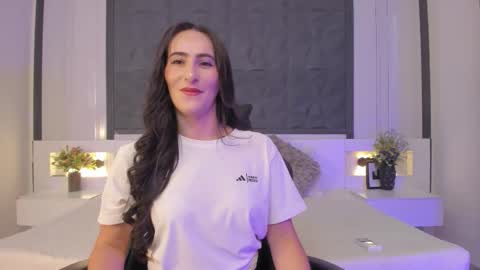  Sara Gomez  online show from 20, 2, 2026