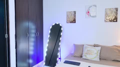 sarah  cinnamon online show from 22, 6, 2026