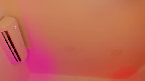 Snapshot of sarah_bonneth chatting on 22, 2, 2026 Sarah Bonneth online show from 22, 2, 2026