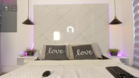 sarah_collens_ online show from 30, 5, 2026
