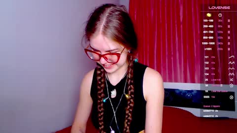 Sarah online show from 1, 1, 2025