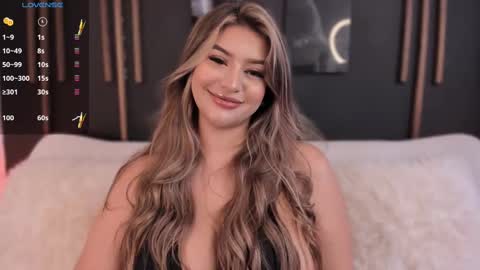 Snapshot of sarah_jacobbs chatting on 11, 2, 2025 online show from 11, 2, 2025