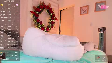 Snapshot of sarah_moonn_ chatting on 7, 12, 2024 Sarah   online show from 7, 12, 2024