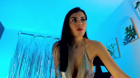 INSTAGRAM...sarah22 p online show from 5, 1, 2025