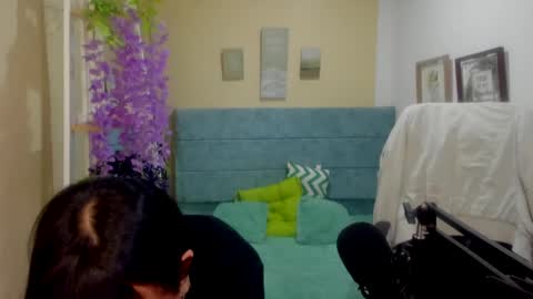 Sarah Ramirez online show from 1, 2, 2025