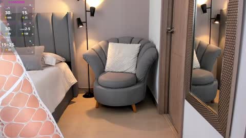 sarah_rayy online show from 11, 1, 2025