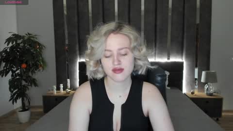 Snapshot of sarah_soul chatting on 16, 12, 2024 Sarah online show from 16, 12, 2024