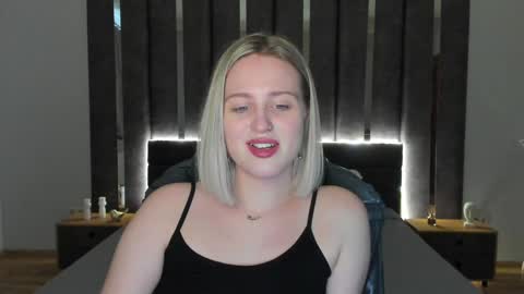 Snapshot of sarah_soul chatting on 8, 1, 2025 Sarah online show from 8, 1, 2025