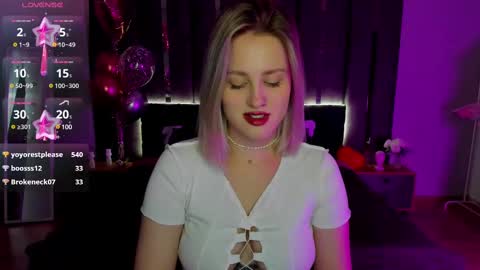 Snapshot of sarah_soul chatting on 8, 3, 2025 Sarah online show from 8, 3, 2025