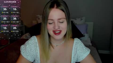 Snapshot of sarah_soul chatting on 4, 10, 2025 Sarah online show from 4, 10, 2025