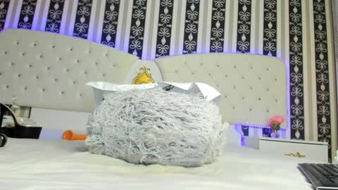 Sarah online show from 18, 2, 2025