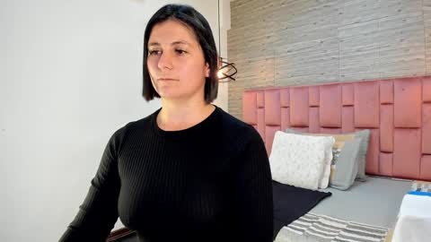 Sarah Deyvis online show from 24, 1, 2025