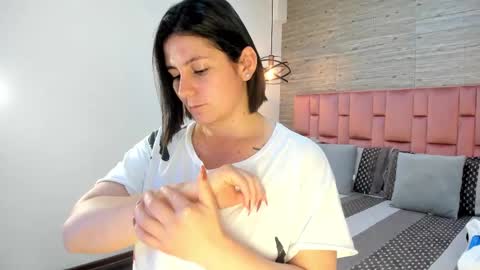 Sarah Deyvis online show from 21, 2, 2025