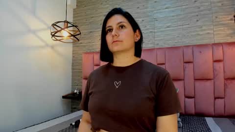 Sarah Deyvis online show from 25, 2, 2025