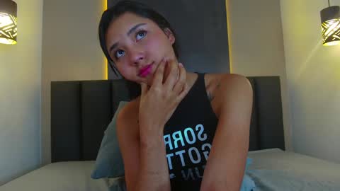 Snapshot of sarahevans__ chatting on 17, 1, 2025 Sarah Evans online show from 17, 1, 2025