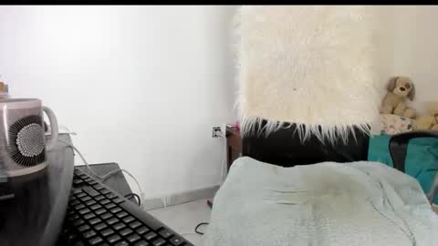 Sarah online show from 3, 12, 2025