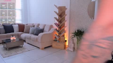 Sarah online show from 2, 2, 2026