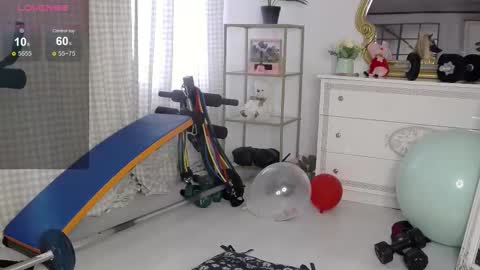 sarahraiynex online show from 23, 3, 2026