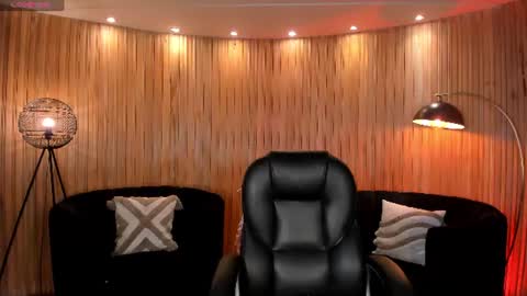 Sarah Rhodes online show from 14, 7, 2026