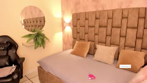 Sara online show from 13, 9, 2025