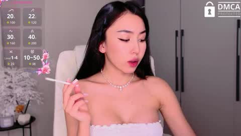 Mia online show from 1, 10, 2025