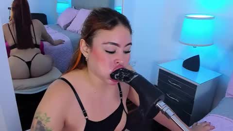 Snapshot of sararendon chatting on 26, 2, 2026 sararendon online show from 26, 2, 2026