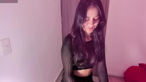 Sara   online show from 11, 4, 2026