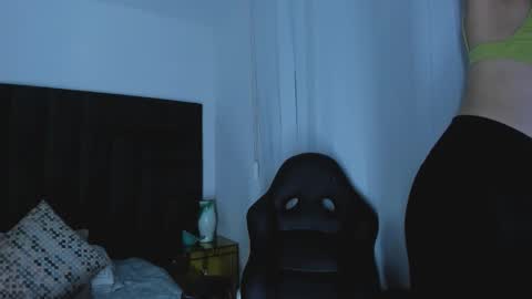      online show from 10, 9, 2025