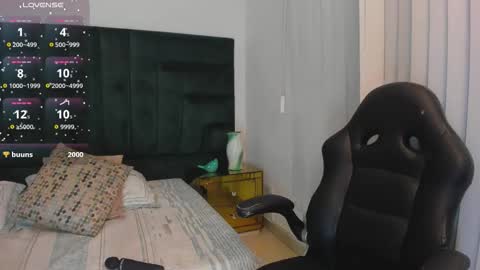      online show from 26, 10, 2025