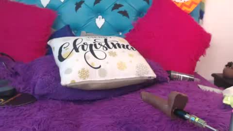 Sara Wills online show from 16, 10, 2025