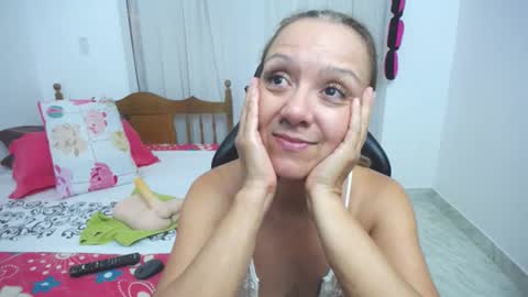 saray1221 online show from 6, 3, 2025