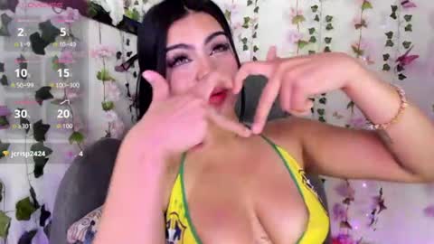 saray__jones online show from 23, 7, 2026