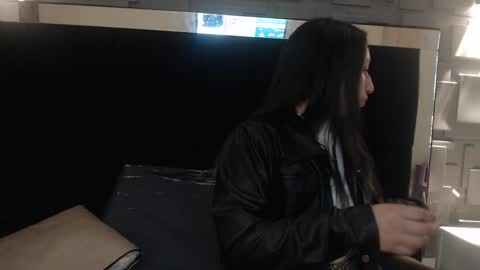 Saray Pink online show from 10, 1, 2026