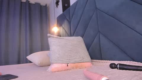 Sara  online show from 24, 1, 2025