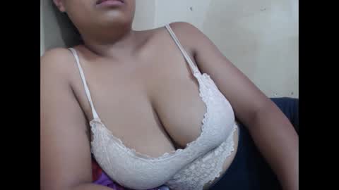 saronette online show from 20, 2, 2025